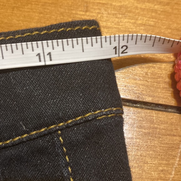 Girls Toddlers Boutique Brand Size 2XL Cuffed Embroidered Jeans - Picture 8 of 8